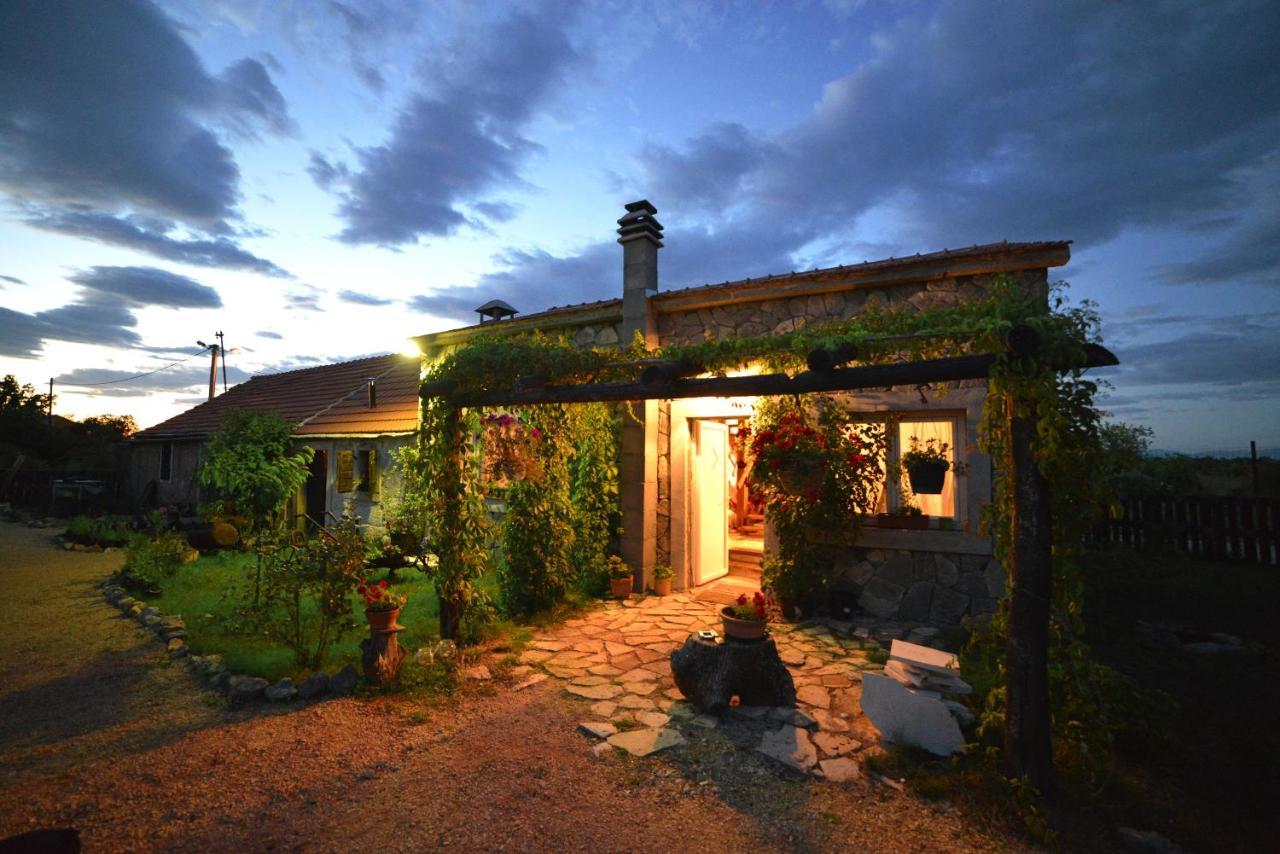 Villa Kuca Za Odmor Joko I Jeka Bogatić Exterior foto